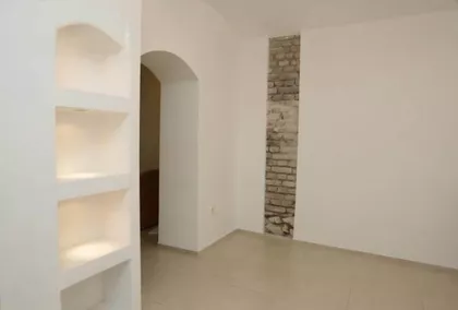 Cara Uroša | 4zida.rs