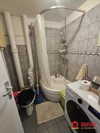 Banatić | 4zida.rs