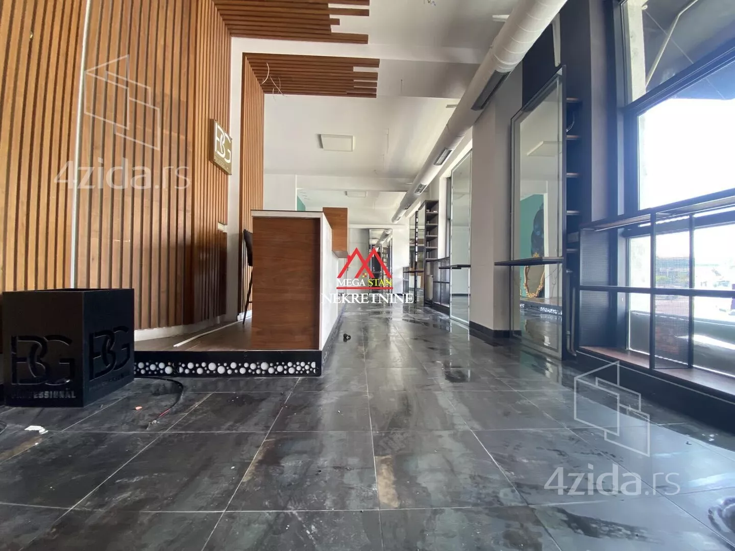 Poslovni prostor | 4zida