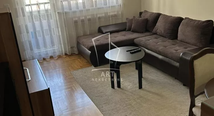 Trosoban stan za izdavanje, Marije Crnobori, 650€, 58m² - stampaj