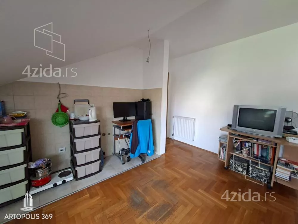 Garsonjera | 4zida
