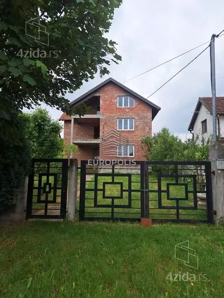 3-etažna kuća | 4zida