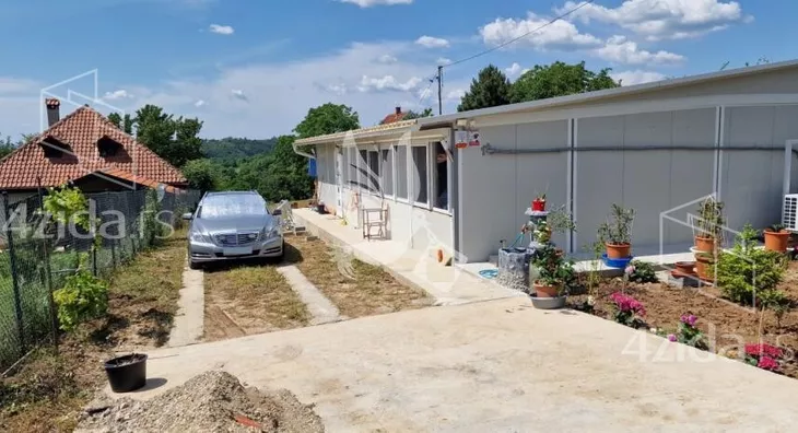 Kuća | 4zida