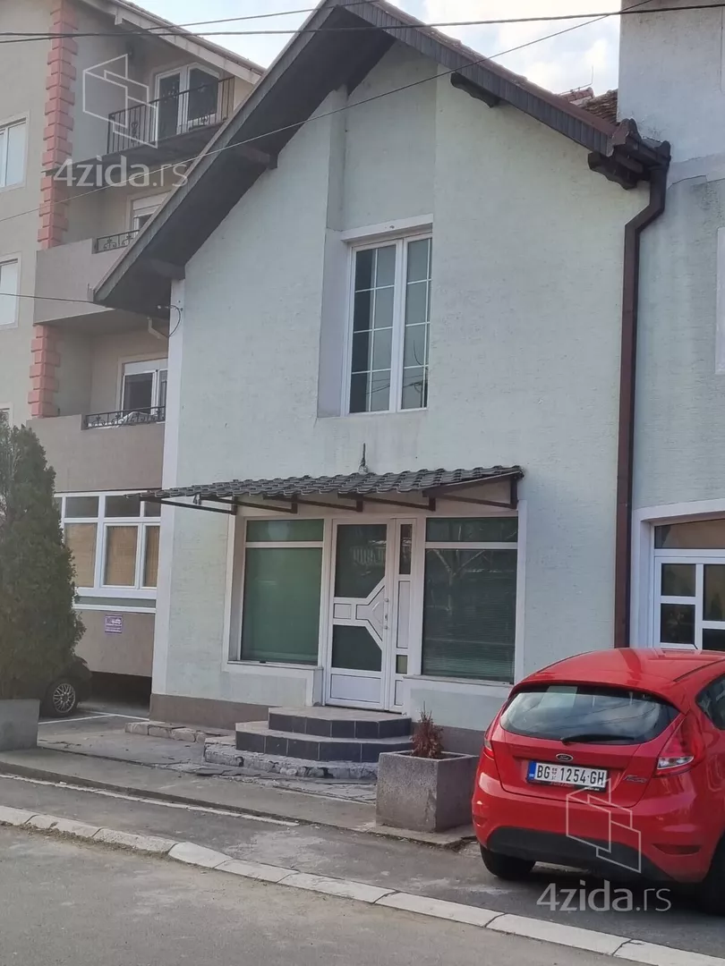 Poslovni prostor | 4zida