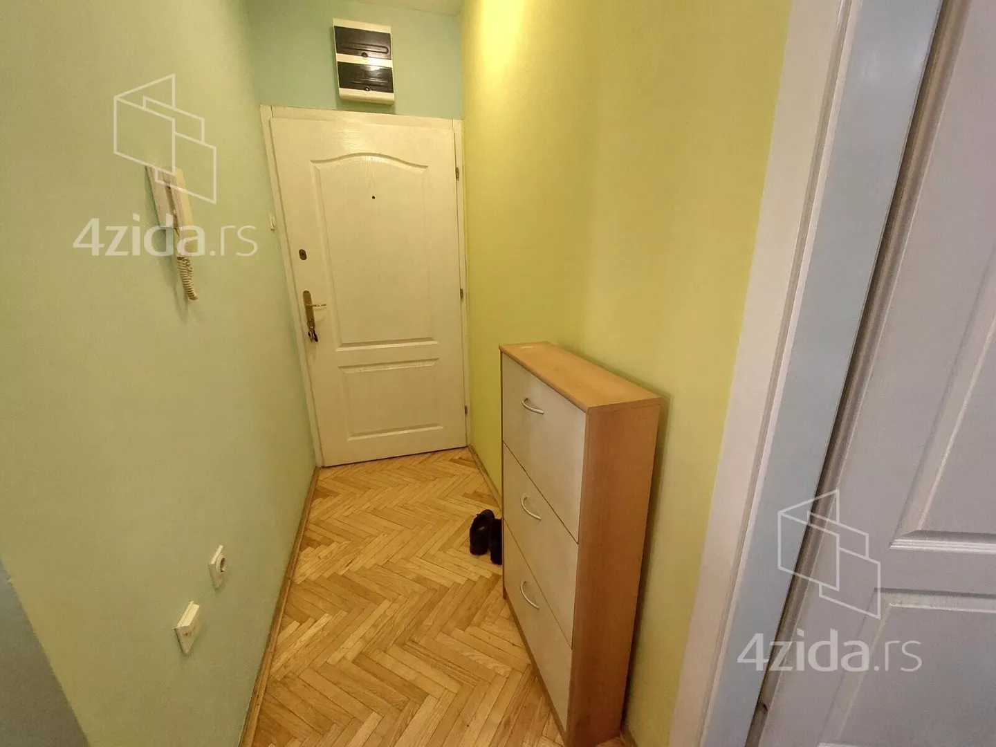 Garsonjera | 4zida