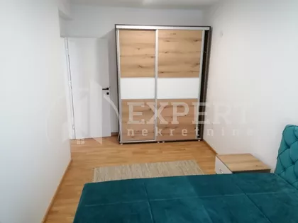 Sestre Baković | 4zida.rs