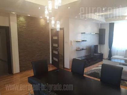 Kuća za izdavanje · 230 m² · Dedinje, Savski Venac, Beograd