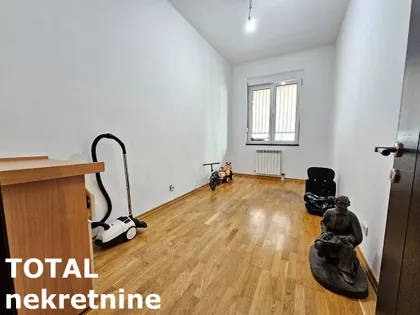 Bulevar Oslobođenja | 4zida.rs