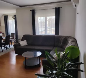 Novi Banovci, Okolne lokacije, Stara Pazova, troeatažna | 4zida.rs