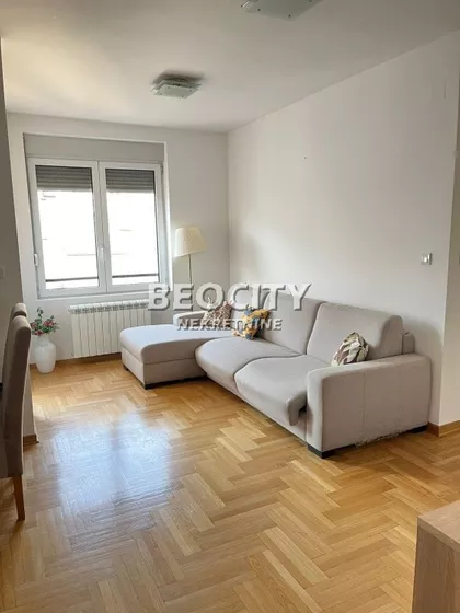 Marka Oreškovića | 4zida.rs