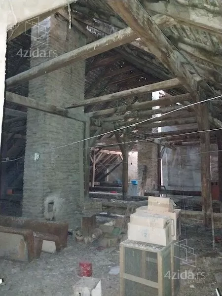 Četvoroiposoban stan | 4zida