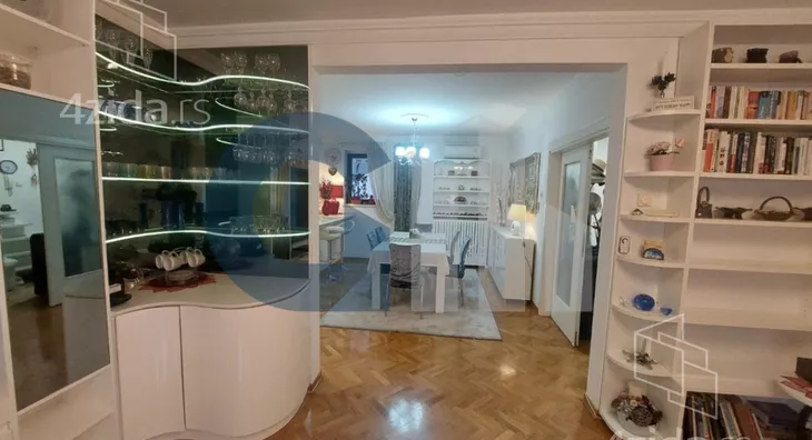 Petosoban stan | 4zida