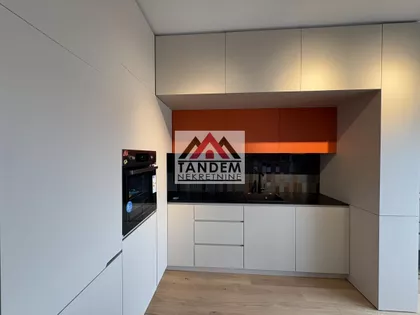 Crveni Krst | 4zida.rs