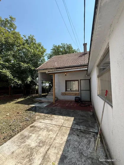 Karađorđeva | 4zida.rs