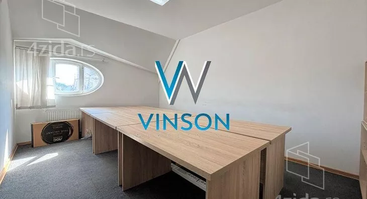 Četvoroiposoban stan | 4zida