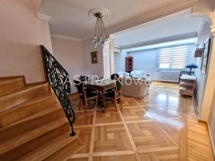 Klinički Centar | 4zida.rs