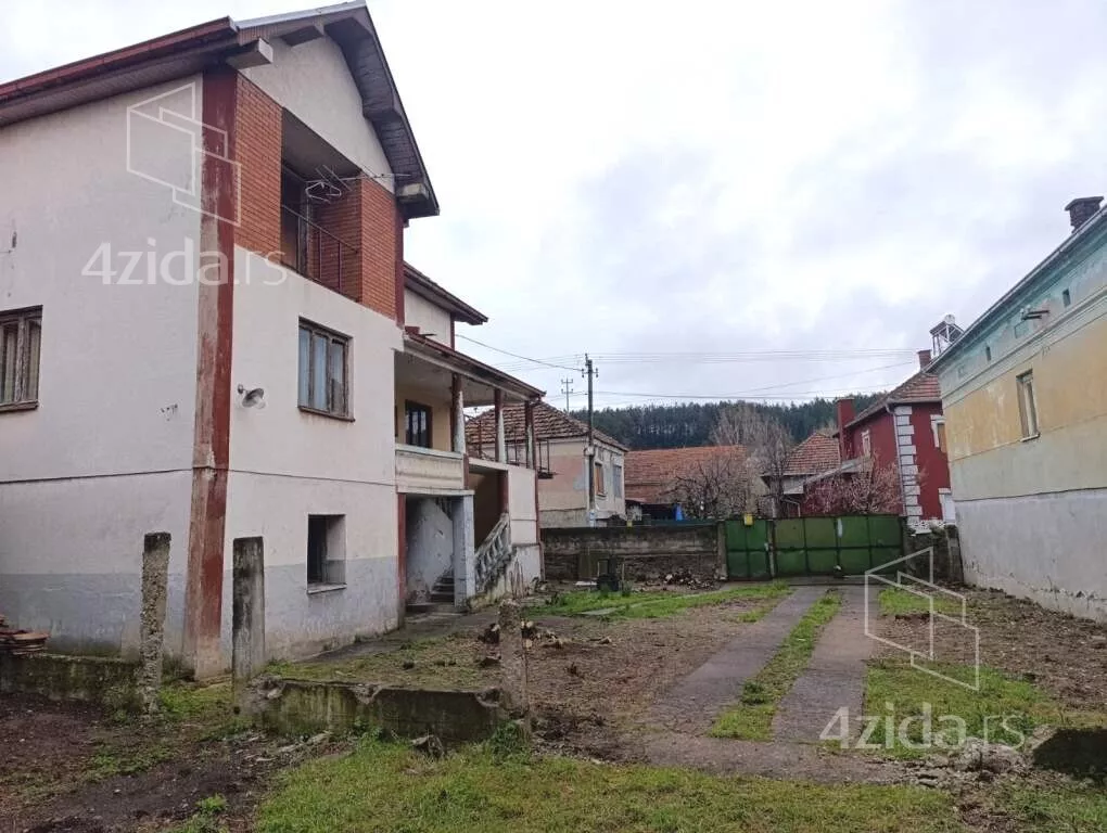 3-etažna kuća | 4zida