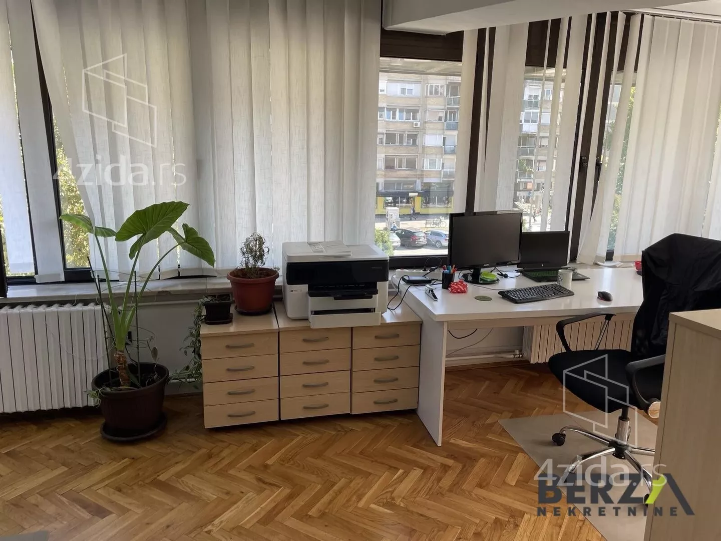 Poslovni prostor | 4zida