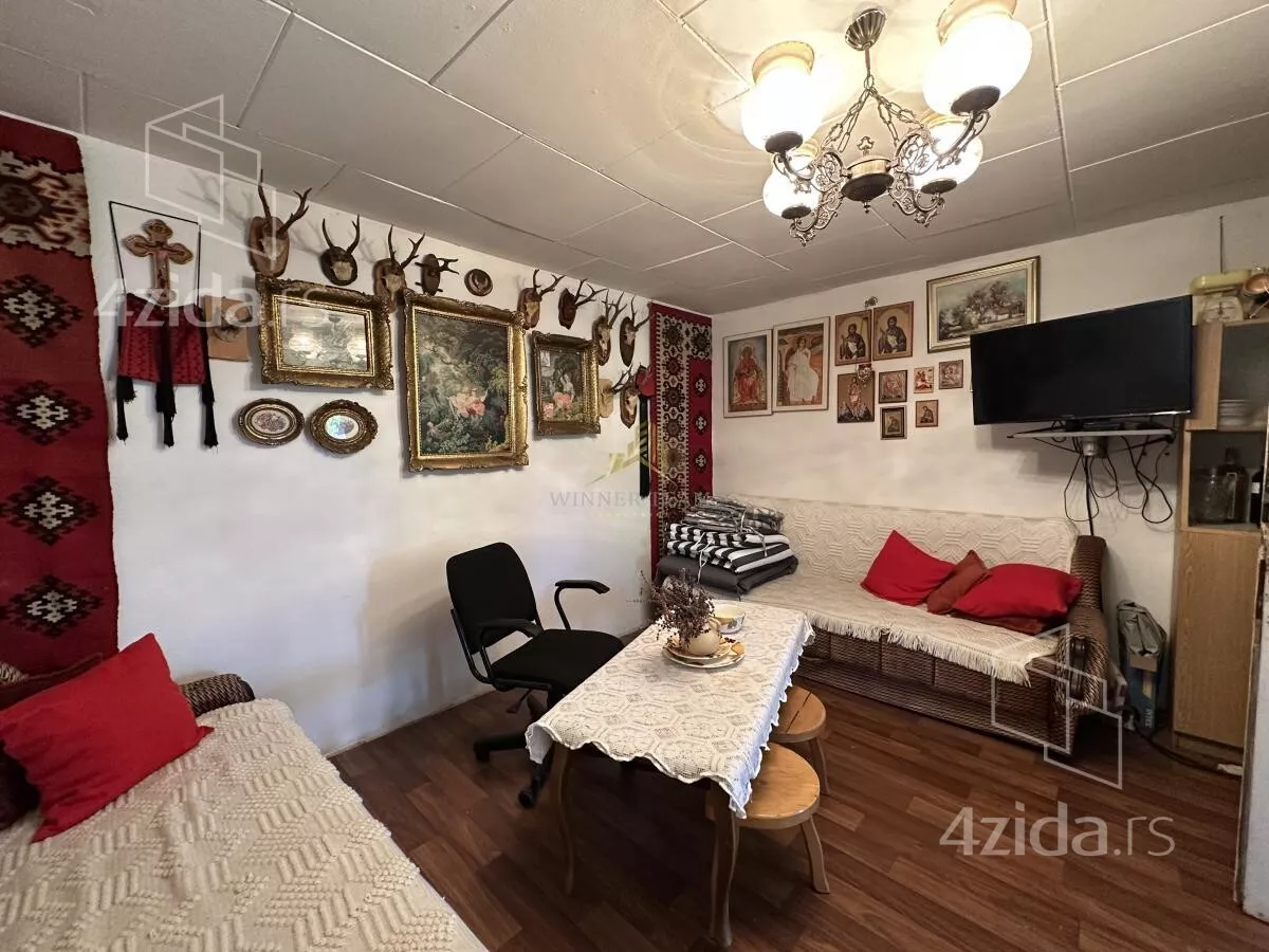 Kuća | 4zida