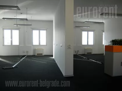 KNEZ MIHAILOVA | 4zida.rs