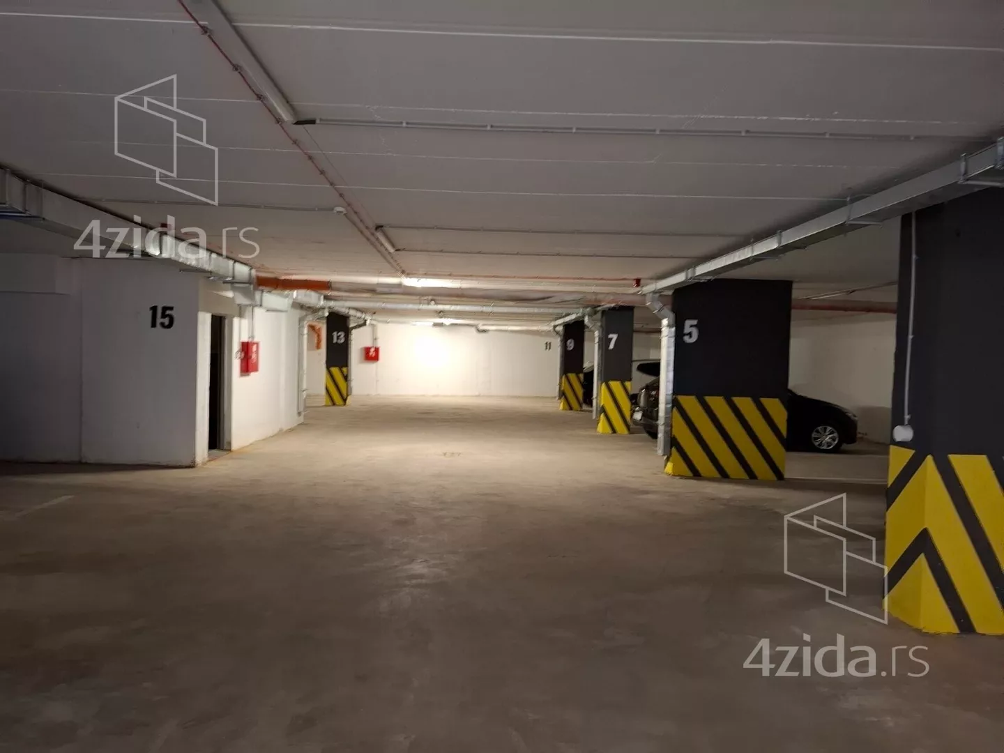 Parking | 4zida
