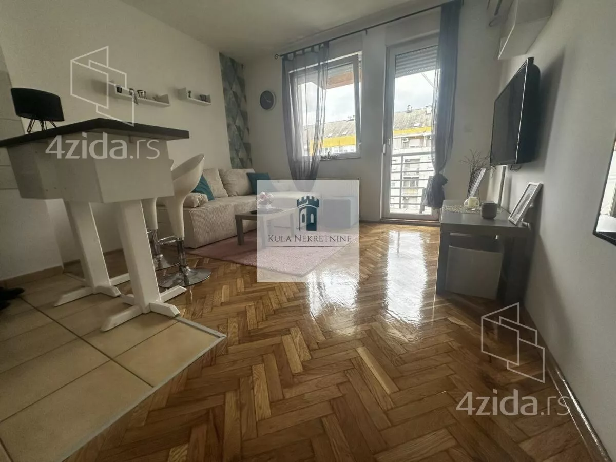 Garsonjera | 4zida