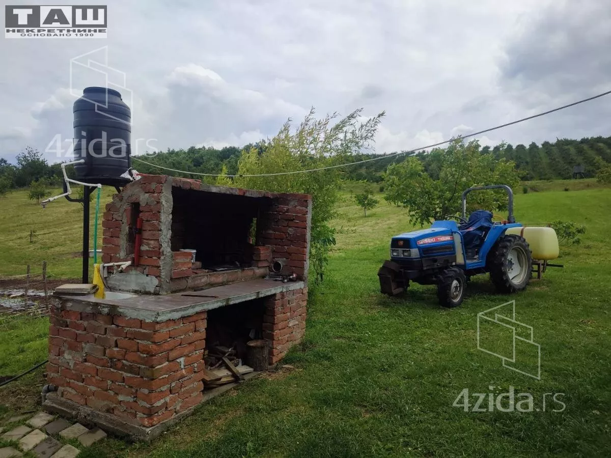 Plac | 4zida