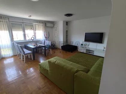 Trg kralja Aleksandra Ujedinitelja | 4zida.rs