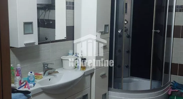 4-etažna kuća | 4zida