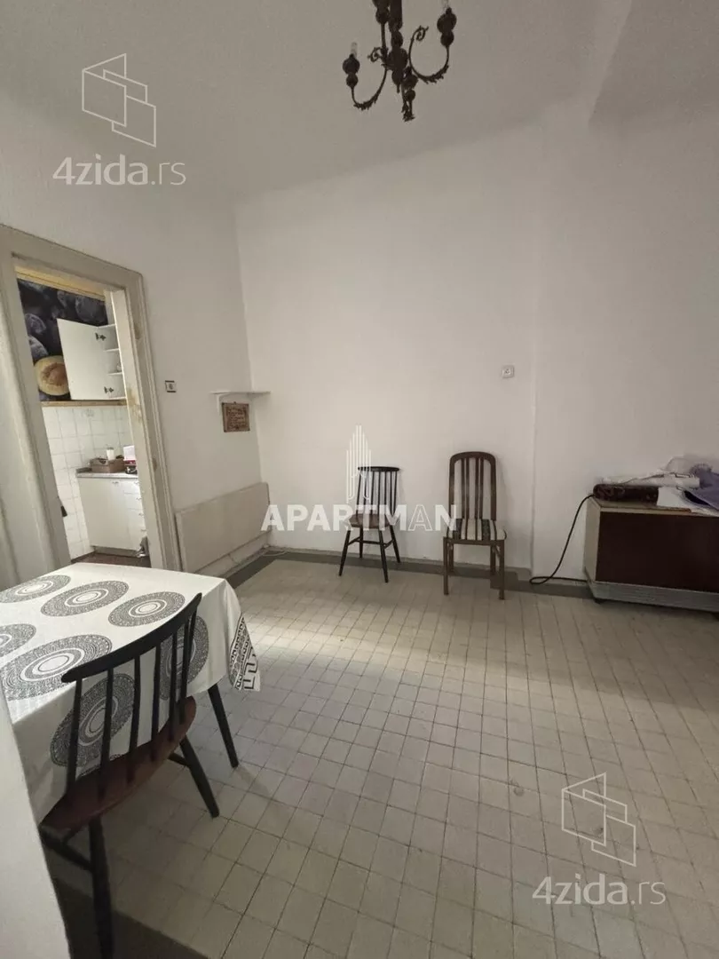 Četvoroiposoban stan | 4zida