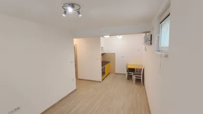 Polgar Andraša | 4zida.rs