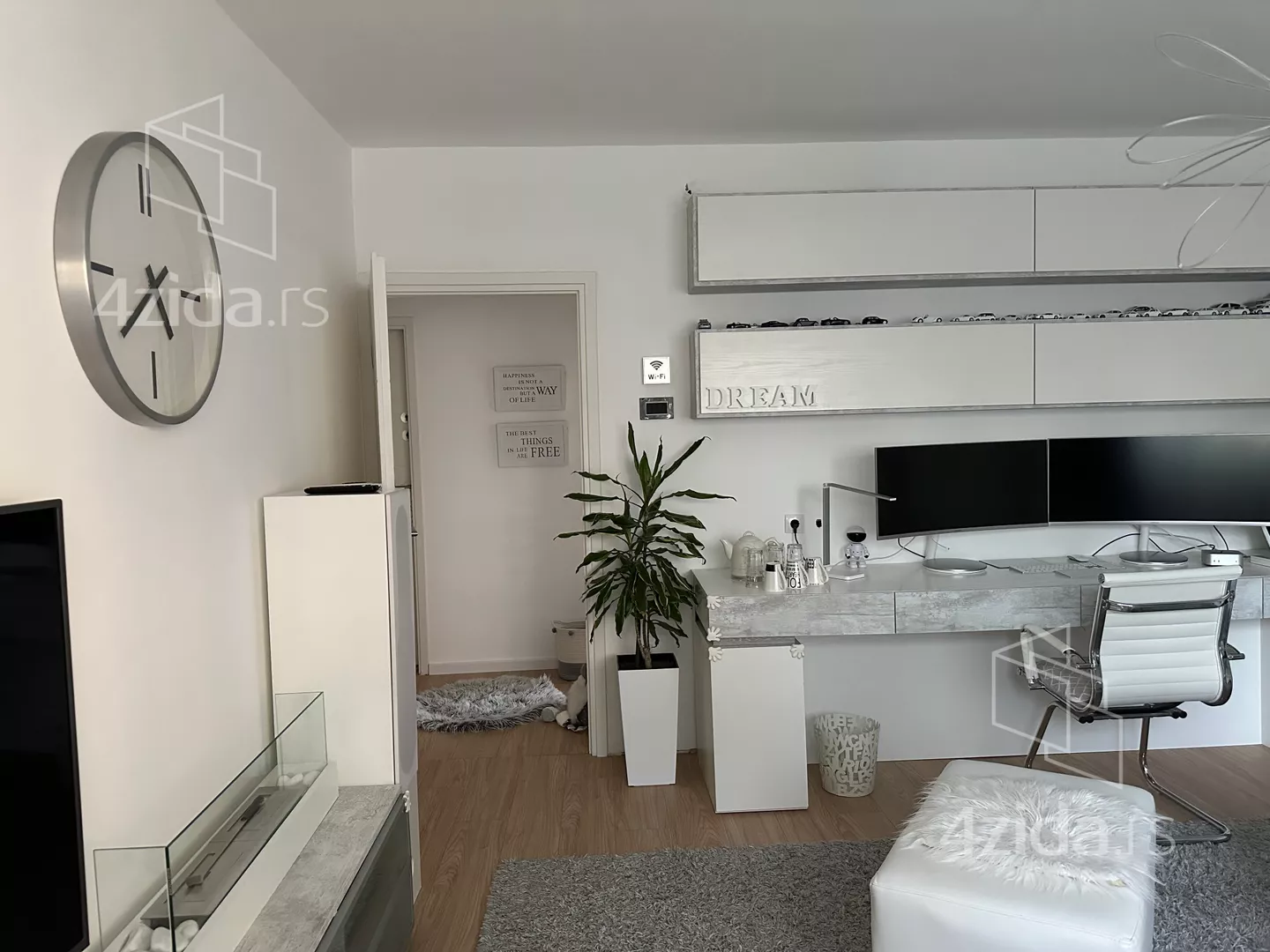 Jednoiposoban stan | 4zida