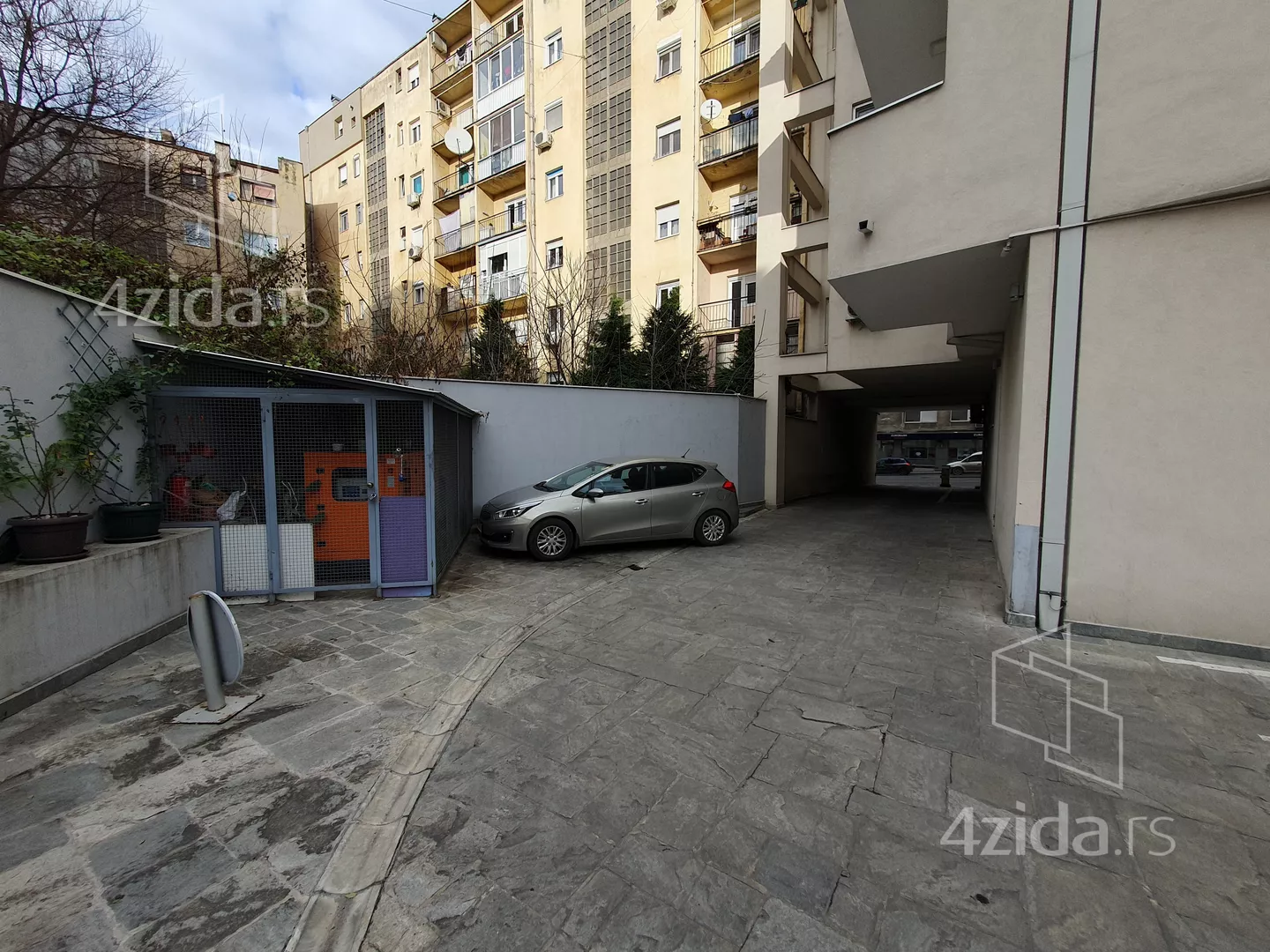 Parking | 4zida