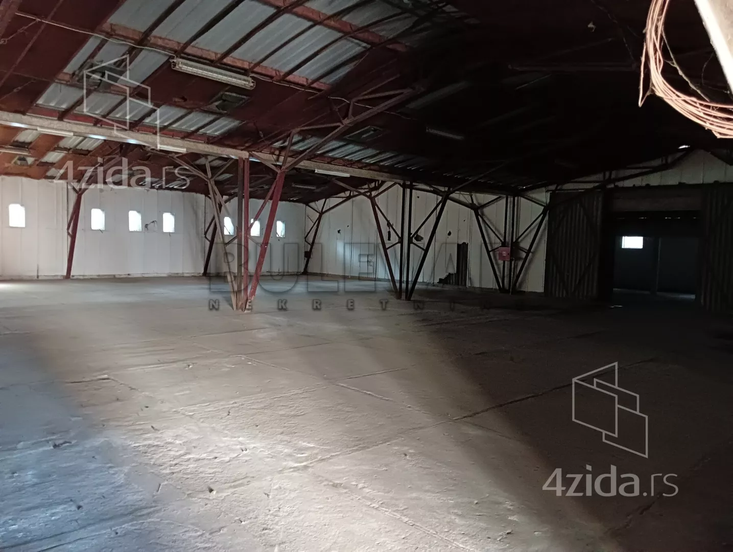 Lokal | 4zida