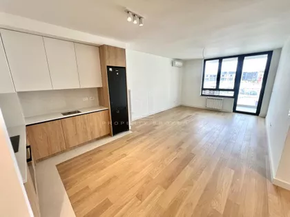 Nikolaja Kravcova | 4zida.rs