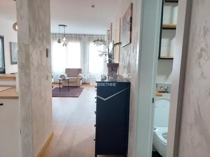 Tadije Sondermajera | 4zida.rs