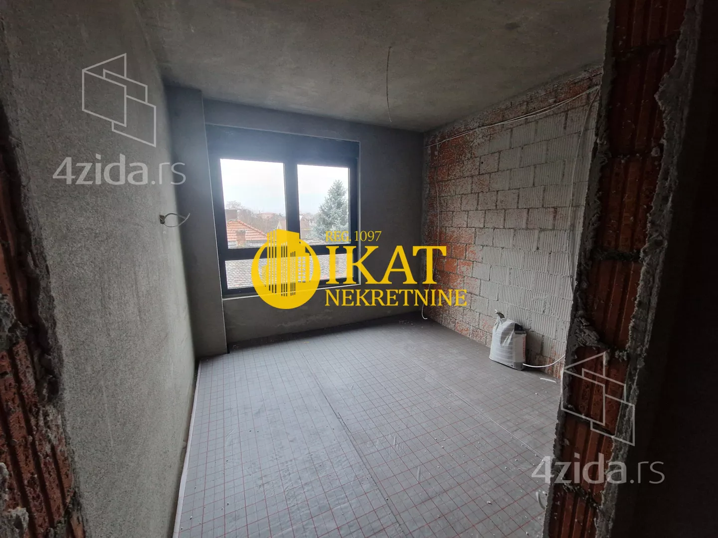 Jednoiposoban stan | 4zida