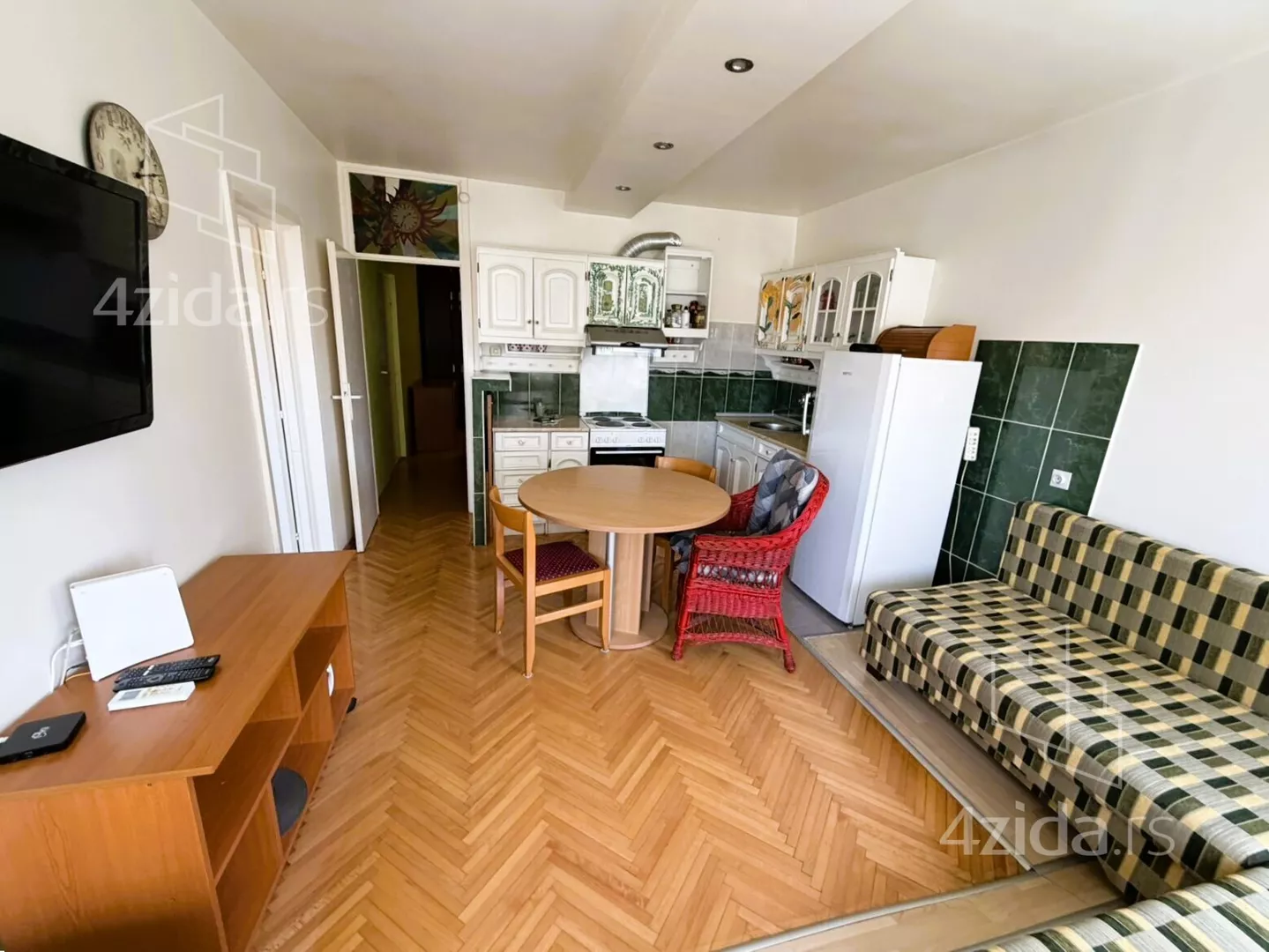 Dvoiposoban stan | 4zida