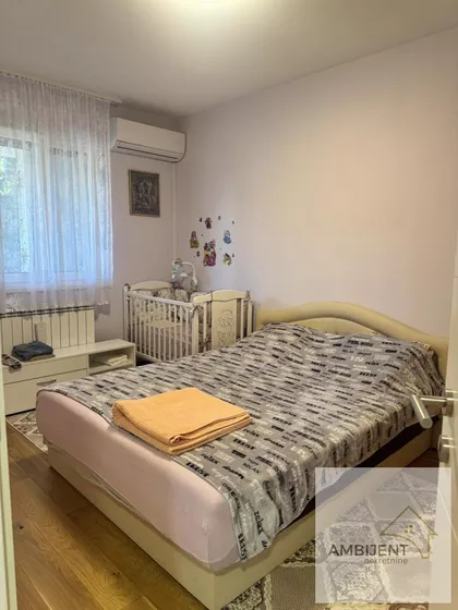 Novi Banovci | 4zida.rs