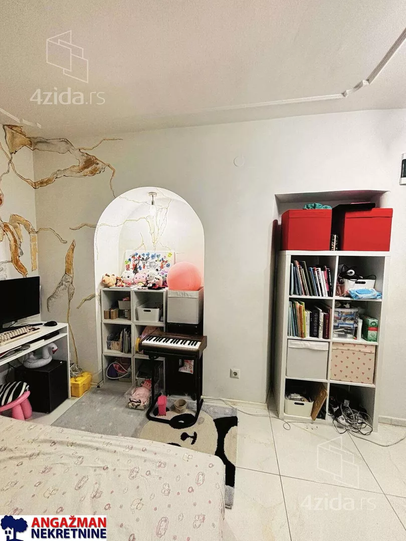 Garsonjera | 4zida
