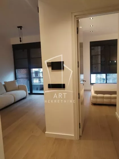 Cara Uroša | 4zida.rs