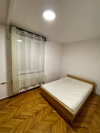 Romanijska | 4zida.rs