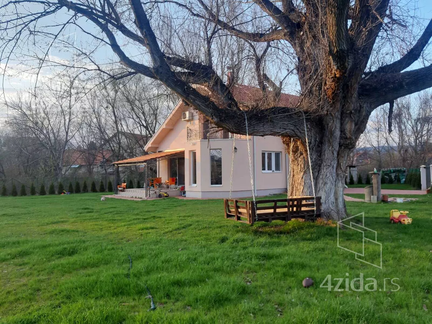 2-etažna kuća | 4zida