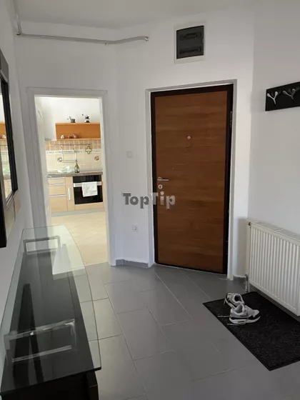 Kertvaroš | 4zida.rs