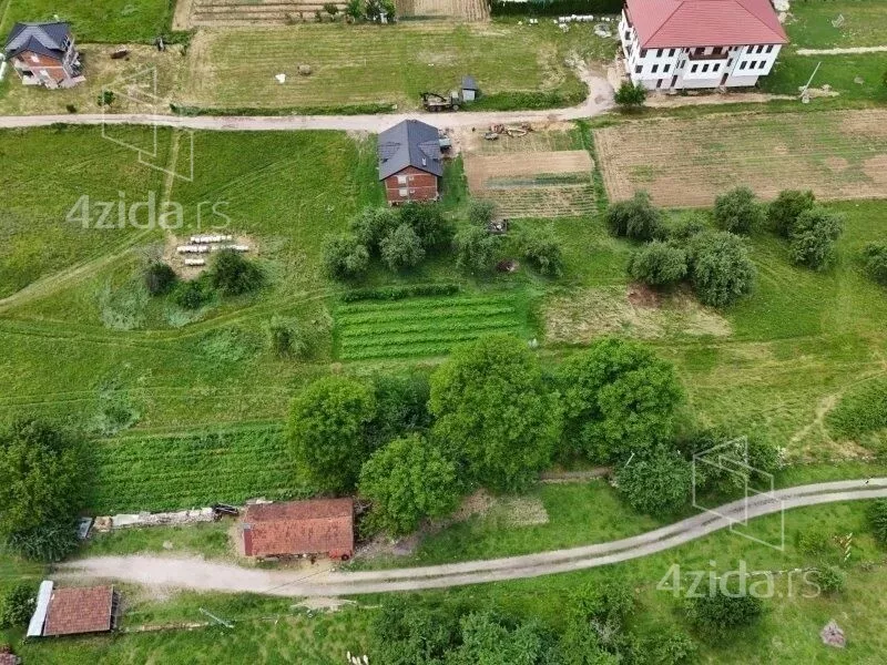 Plac | 4zida