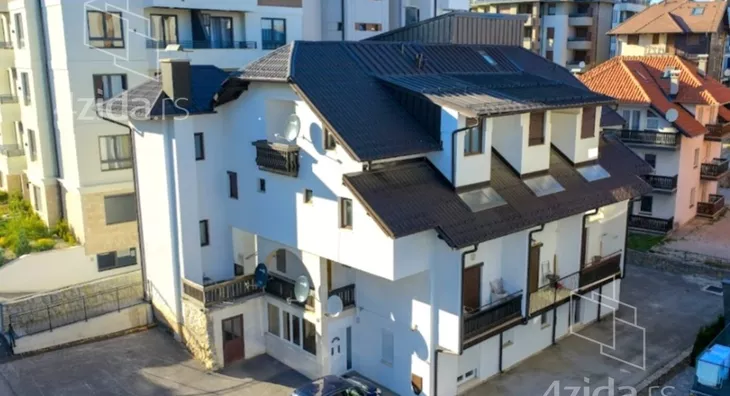 Šestosoban stan | 4zida