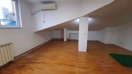 Trg Kosturnica | 4zida.rs