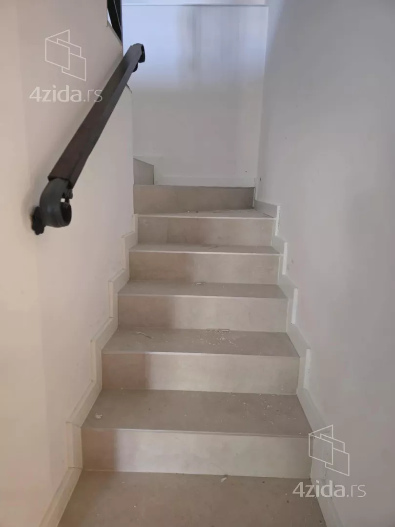 Osmosoban stan | 4zida
