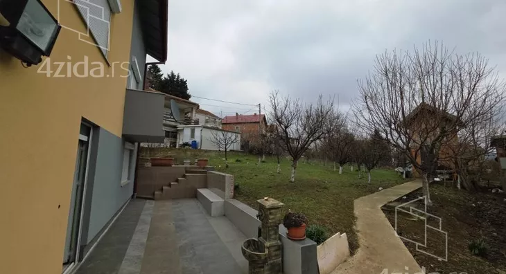 3-etažna kuća | 4zida