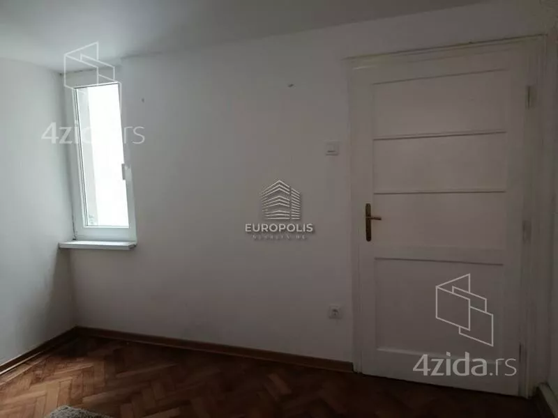 Petoiposoban stan | 4zida